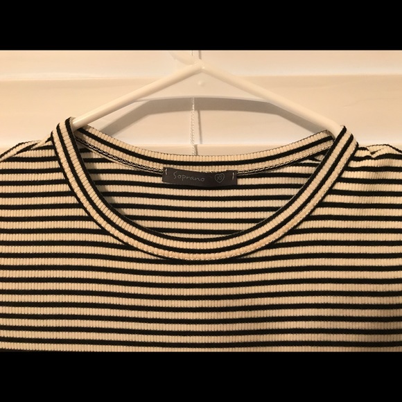 Dress - Picture 3 of 4